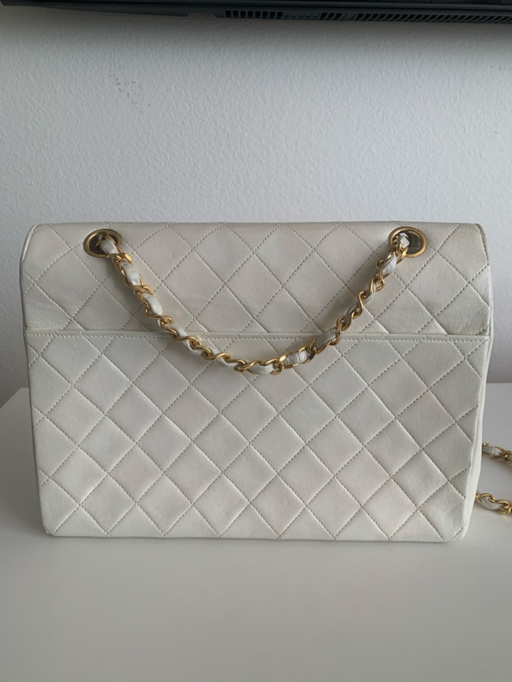 Chanel Bag Vintage CC Matelasse Chain Shoulder Lambskin White RARE - Picture 11 of 14